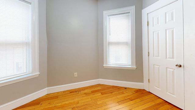 18 Rowell 2, Boston, MA 02125