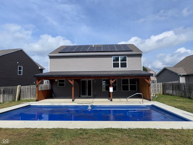 8814 Stoddard Lane, Indianapolis, IN 46217