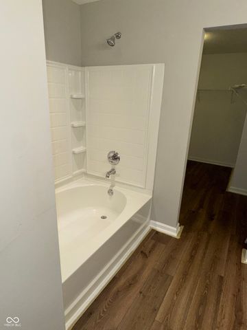 8814 Stoddard Lane, Indianapolis, IN 46217