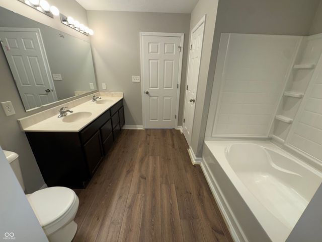 8814 Stoddard Lane, Indianapolis, IN 46217