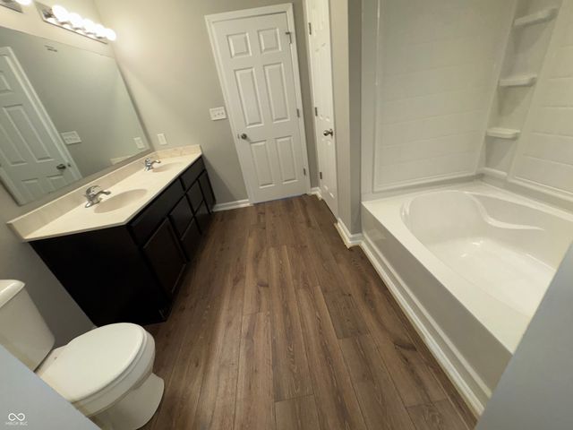 8814 Stoddard Lane, Indianapolis, IN 46217