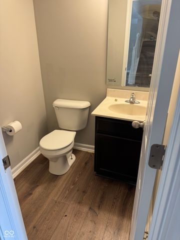 8814 Stoddard Lane, Indianapolis, IN 46217