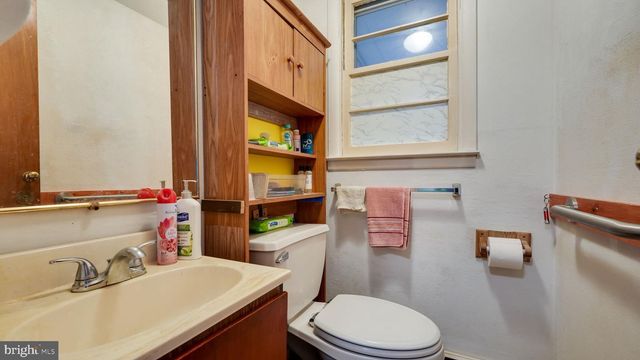 111 DEHAVEN AVE, Langhorne, PA 19047