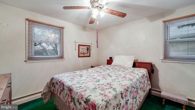 111 DEHAVEN AVE, Langhorne, PA 19047