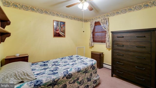 111 DEHAVEN AVE, Langhorne, PA 19047