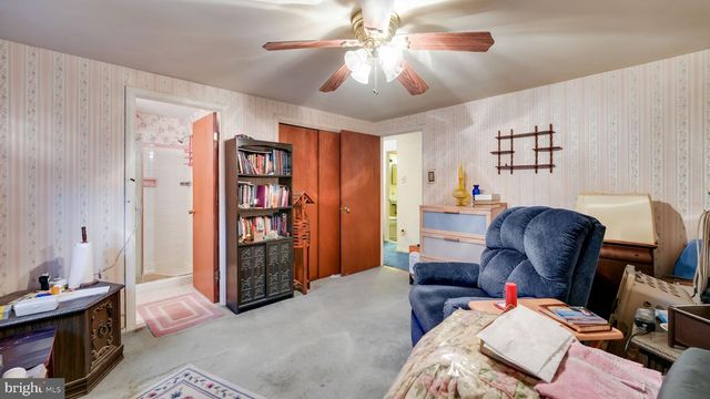 111 DEHAVEN AVE, Langhorne, PA 19047