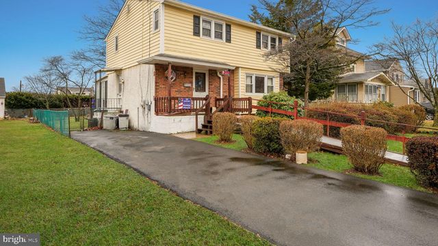 111 DEHAVEN AVE, Langhorne, PA 19047