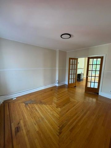 24 North 11th Street 2, Allentown City, PA 18101