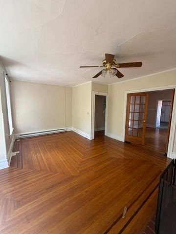 24 North 11th Street 2, Allentown City, PA 18101