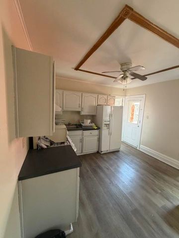 24 North 11th Street 2, Allentown City, PA 18101