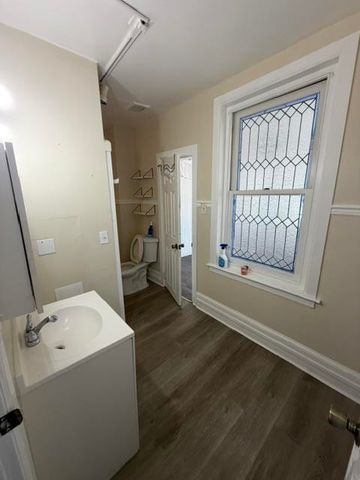 24 North 11th Street 2, Allentown City, PA 18101