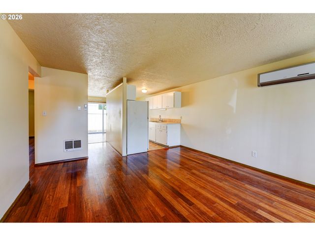 611 Se 139TH Ave, Portland, OR 97233
