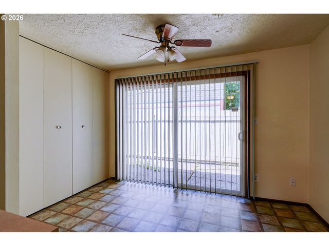 611 Se 139TH Ave, Portland, OR 97233
