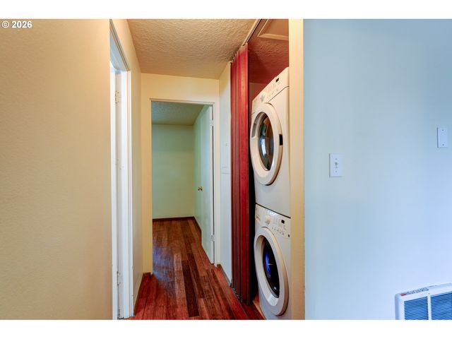 611 Se 139TH Ave, Portland, OR 97233