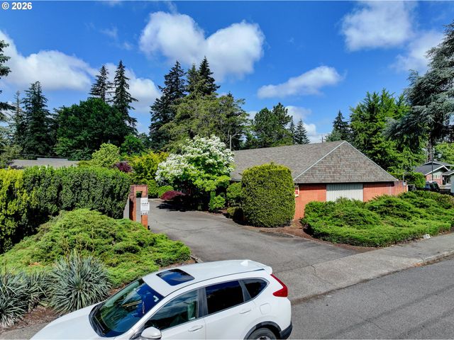 611 Se 139TH Ave, Portland, OR 97233