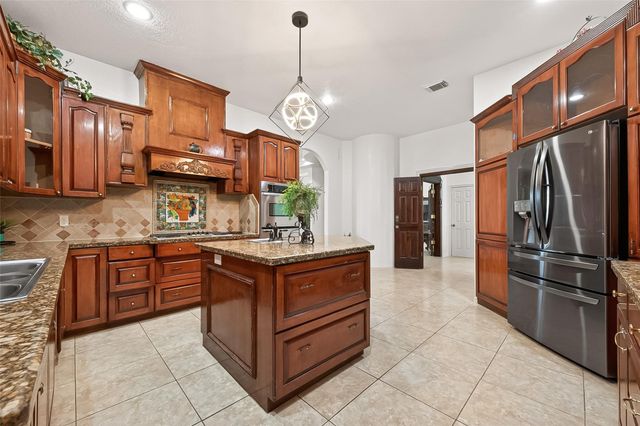 21832 Rayford Road, Humble, TX 77338