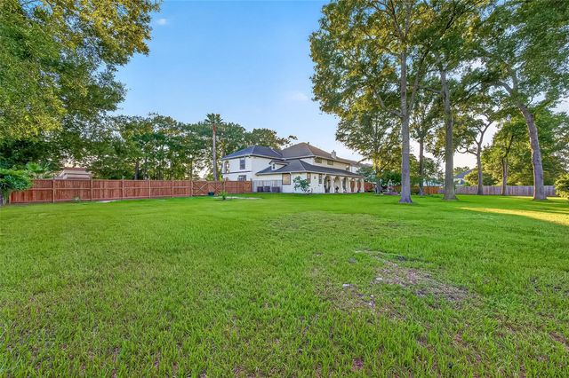21832 Rayford Road, Humble, TX 77338