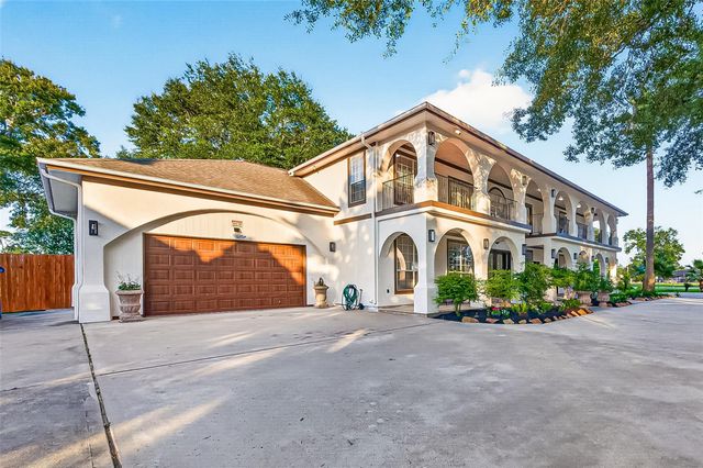21832 Rayford Road, Humble, TX 77338