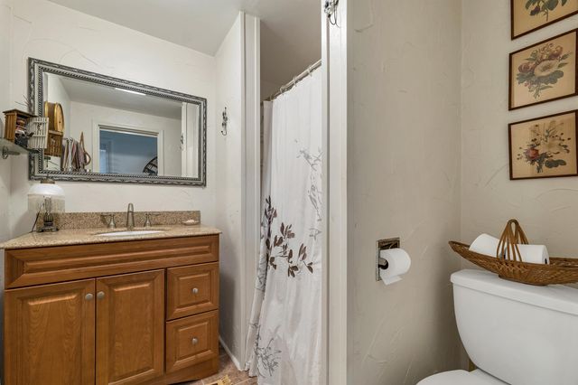 539 N Main Street, Wolfeboro, NH 03894