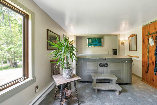 539 N Main Street, Wolfeboro, NH 03894