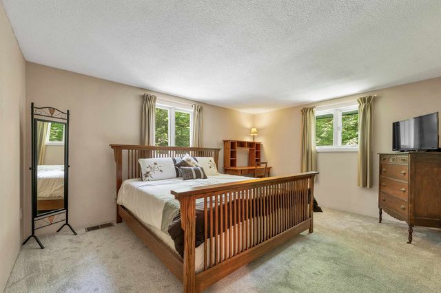 539 N Main Street, Wolfeboro, NH 03894