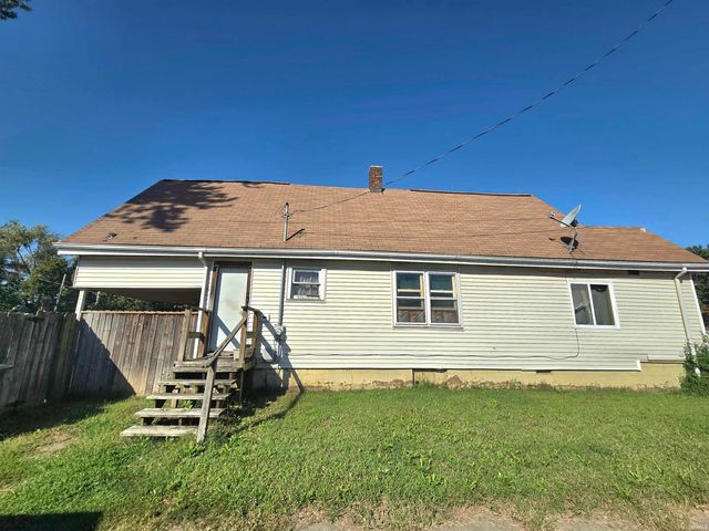 29 E Oregon Street, Evansville, IN 47711