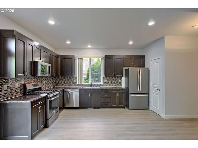 20878 Nw LONGBOW Ln, Beaverton, OR 97006
