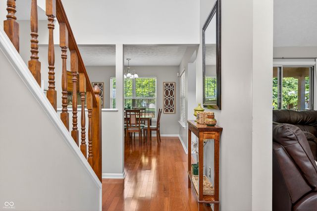 44 Ponsonby Court, Indianapolis, IN 46214