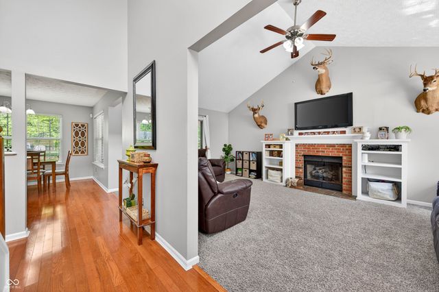 44 Ponsonby Court, Indianapolis, IN 46214
