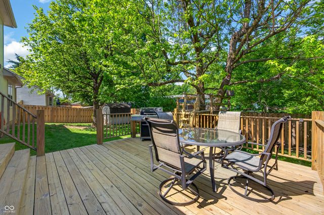 44 Ponsonby Court, Indianapolis, IN 46214