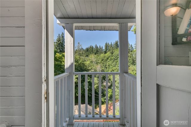 1242 Ridgeway Place E, Port Orchard, WA 98366