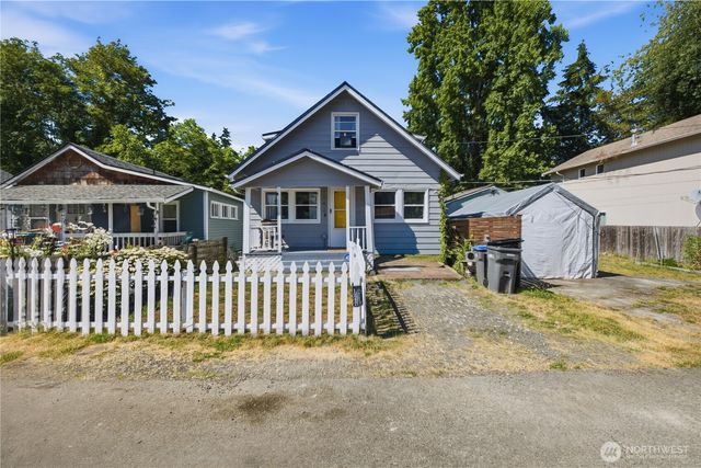 1242 Ridgeway Place E, Port Orchard, WA 98366