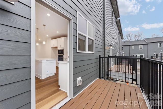 6016 Pivot Court, Charlotte, NC 28205