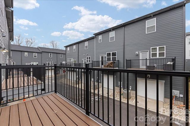 6016 Pivot Court, Charlotte, NC 28205