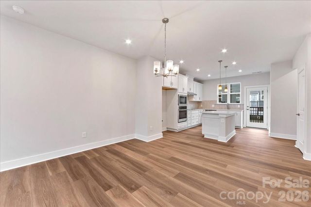 6016 Pivot Court, Charlotte, NC 28205