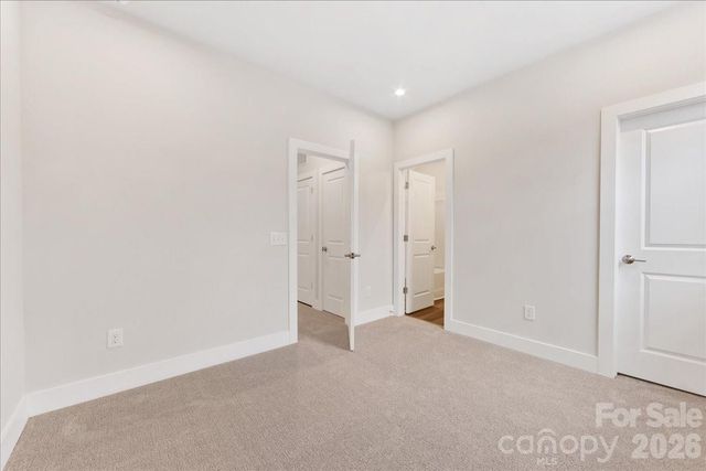 6016 Pivot Court, Charlotte, NC 28205