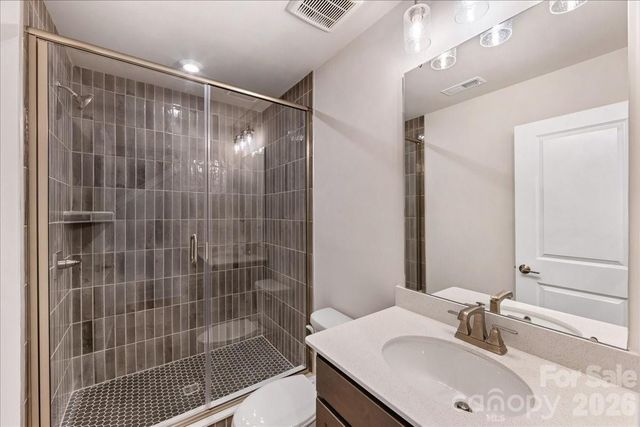 6016 Pivot Court, Charlotte, NC 28205