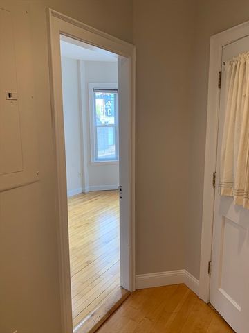 10 Hingham Street 1, Cambridge, MA 02138
