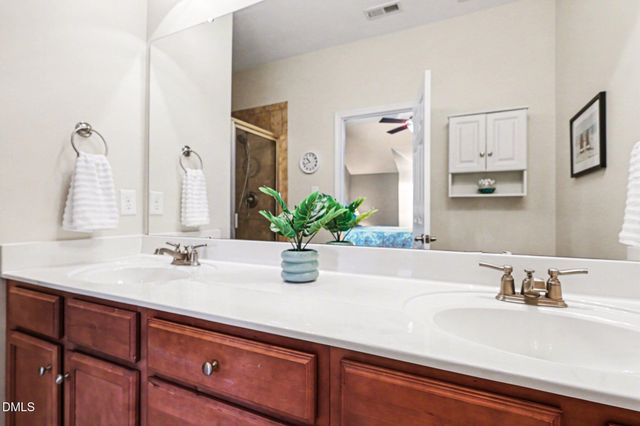 3819 Heritage Spring Circle, Wake Forest, NC 27587