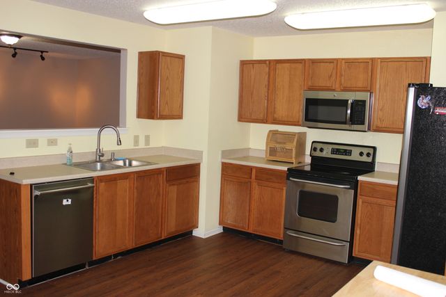 2992 Sentiment Lane, Greenwood, IN 46143