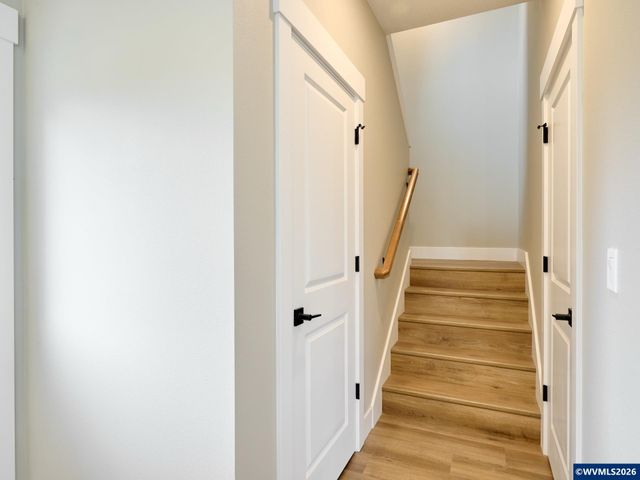 818 Pine St, Silverton, OR 97381