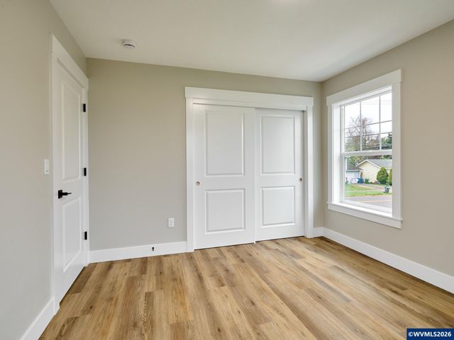 818 Pine St, Silverton, OR 97381