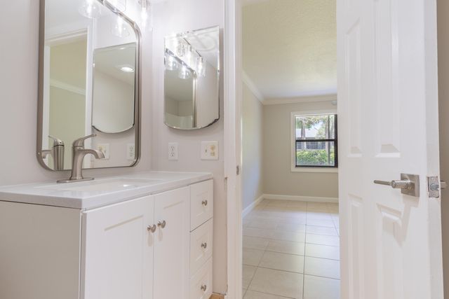 1272 S Military Trail 313, Deerfield Beach, FL 33442