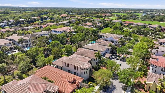 9564 Exbury Ct, Parkland, FL 33076