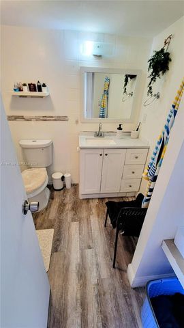 3101 N Country Club Drive 101, Aventura, FL 33180