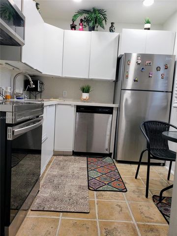 3101 N Country Club Drive 101, Aventura, FL 33180