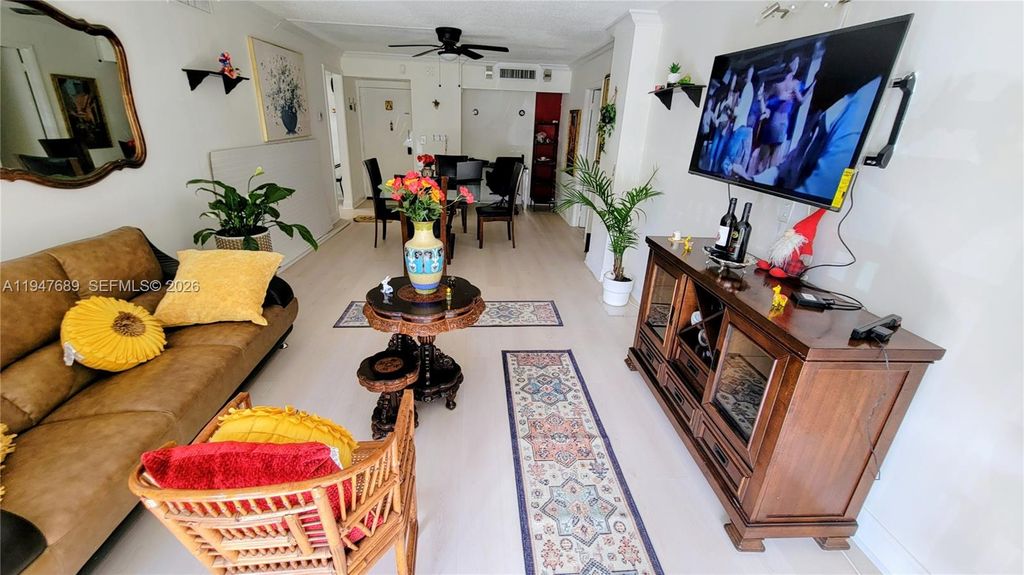 3101 N Country Club Drive 101, Aventura, FL 33180