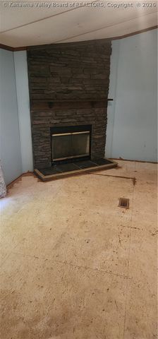 638 Hughart Drive, Charleston, WV 25320