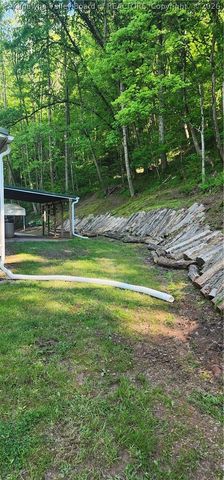 638 Hughart Drive, Charleston, WV 25320