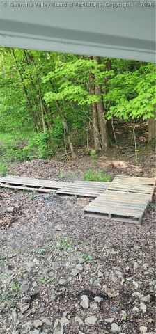 638 Hughart Drive, Charleston, WV 25320